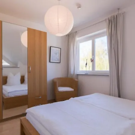 Strandhaus 43 *